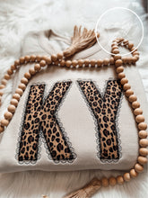 Load image into Gallery viewer, Leopard/Tan Faux Lace Appliqué Sweatshirt🖤